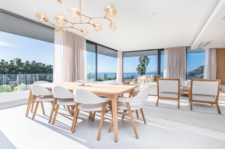To Let 4 Bedroom Property for Rent in Fresnaye Western Cape